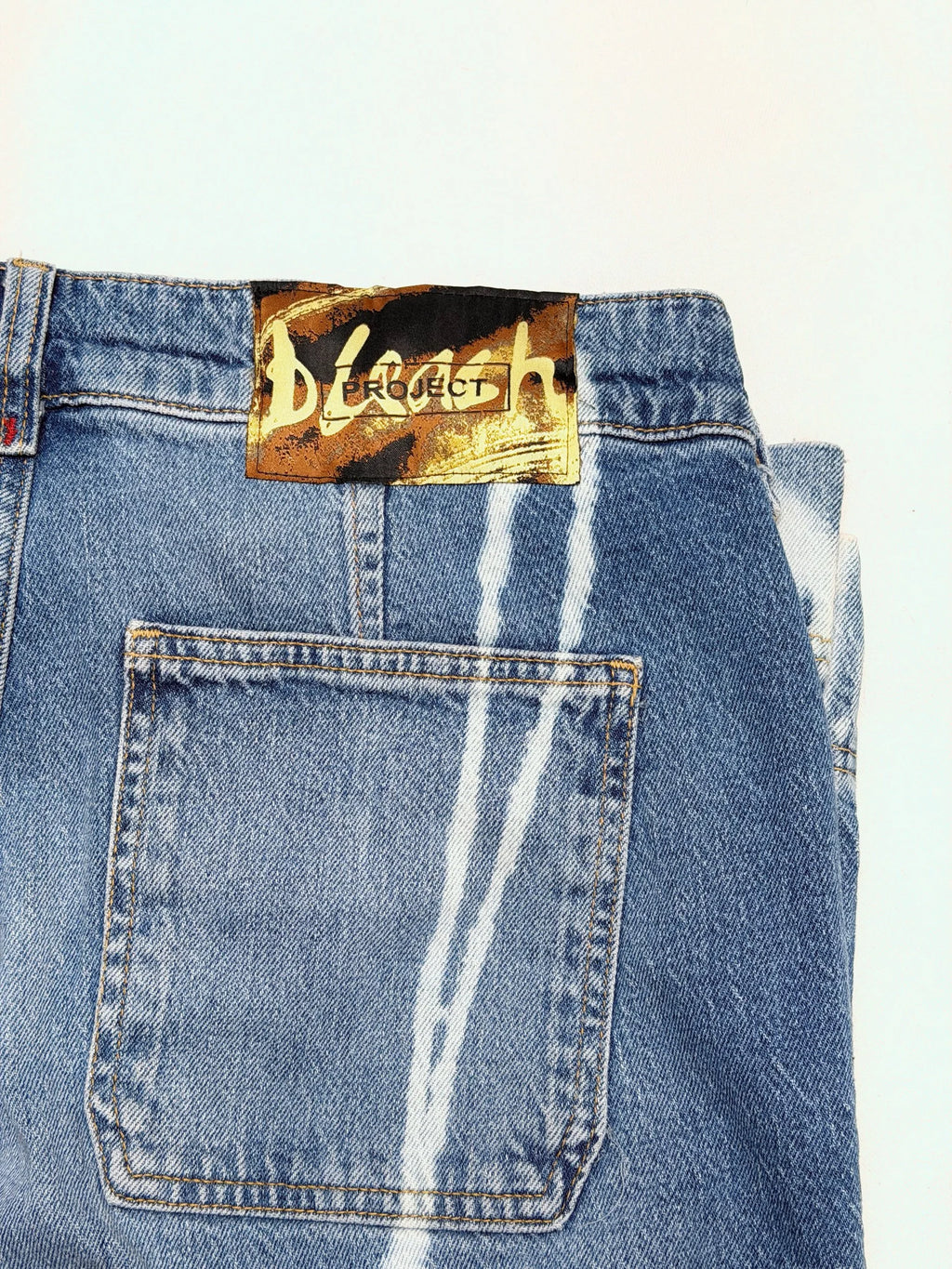 The Contrast Jean