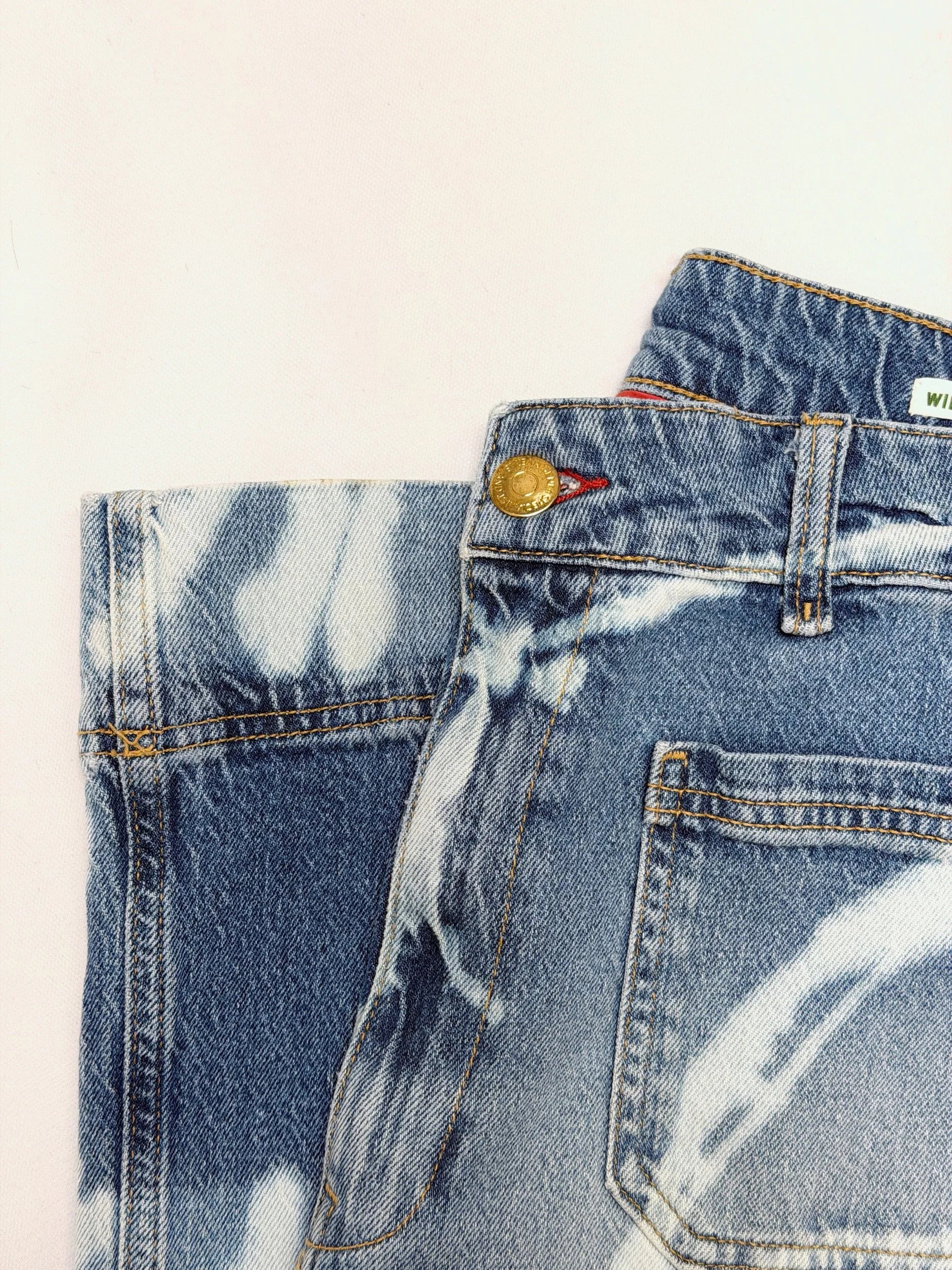 The Contrast Jean