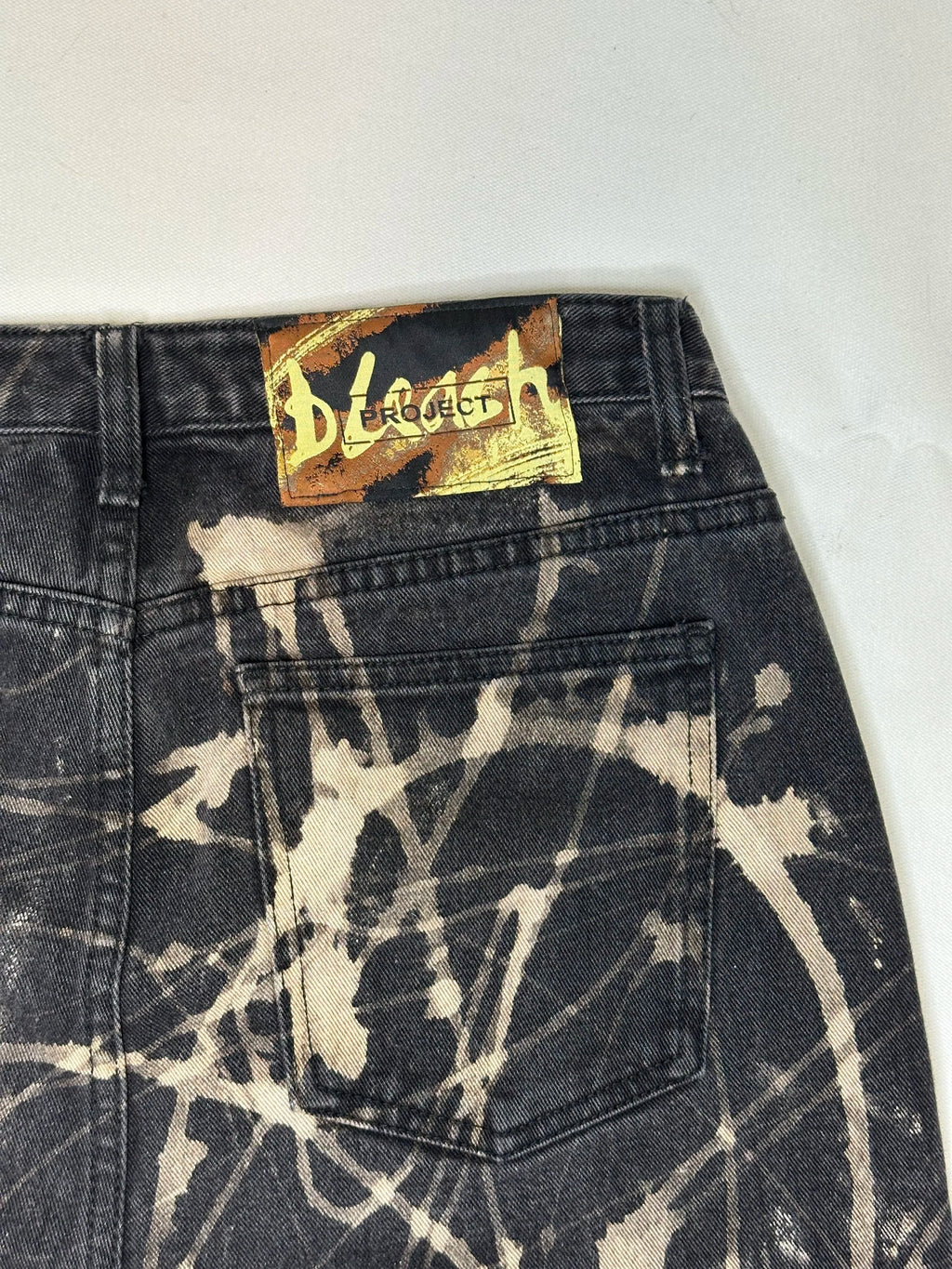 The Noir Jean